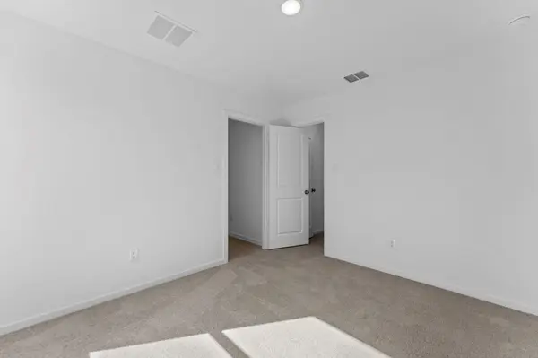 114 Ellendale PL, Fredericksburg, TX 78624