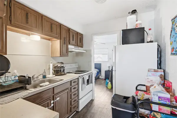 2801 Hemphill PARK #A302, Austin, TX 78705