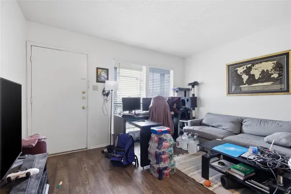 2801 Hemphill PARK #A302, Austin, TX 78705