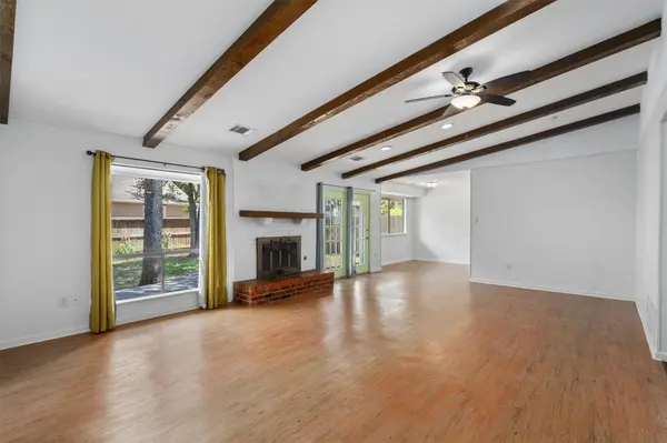 10057 Woodland Village DR, Austin, TX 78750