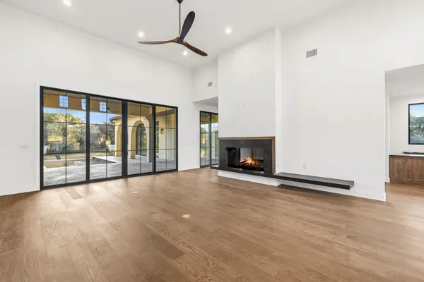 240 La Serena LOOP, Horseshoe Bay, TX 78657