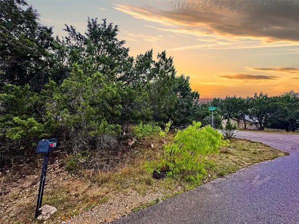 2907 Ticonderoga CV, Lago Vista, TX 78645