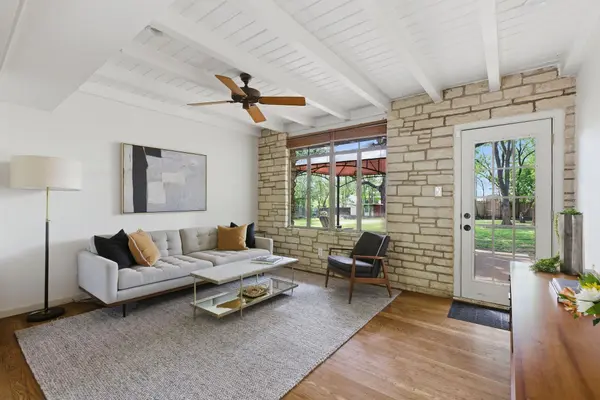 2003 Rabb RD, Austin, TX 78704