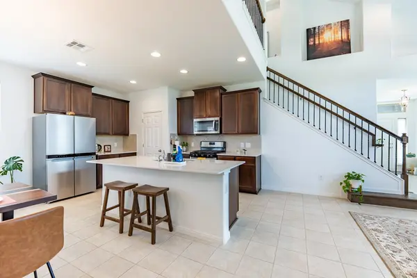 169 Mayney LN, Leander, TX 78641