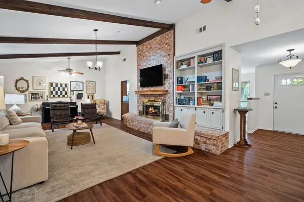 301 Tallwood DR, Georgetown, TX 78628