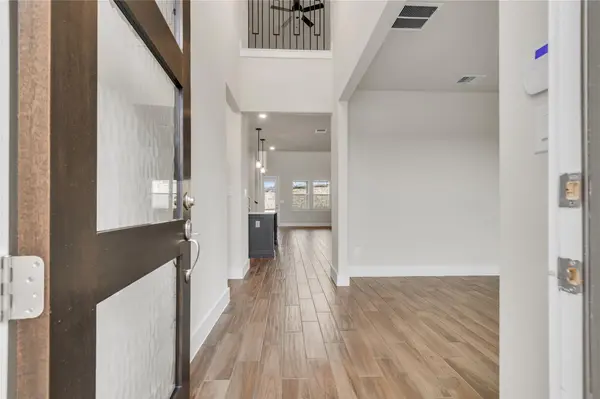 8424 Red Bottle Brush RD, Lago Vista, TX 78645