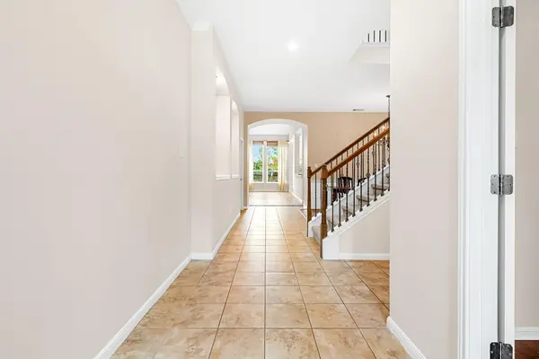 2705 Golden Gate PARK, Austin, TX 78732