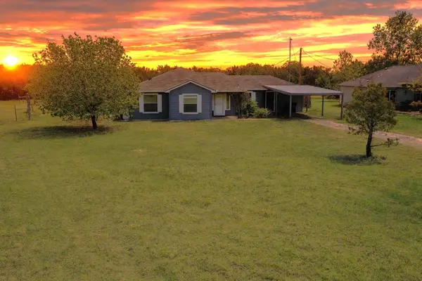 152 Round Up DR, Liberty Hill, TX 78642