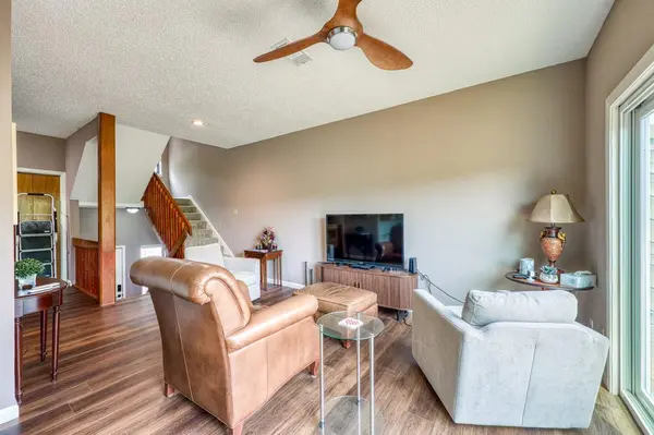 801 Grassy Knoll #B, Horseshoe Bay, TX 78657