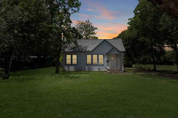 1301 Sloan ST, Taylor, TX 76574