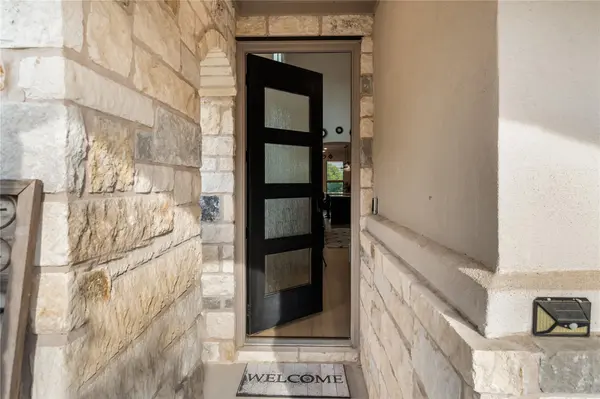 113 Dycus BND, Liberty Hill, TX 78642