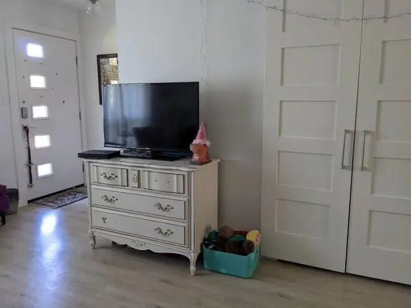 8605 Putnam DR #102, Austin, TX 78757