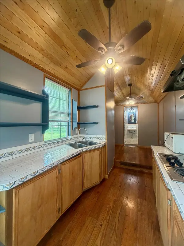 184 3rd ST #2, Maxwell, TX 78656
