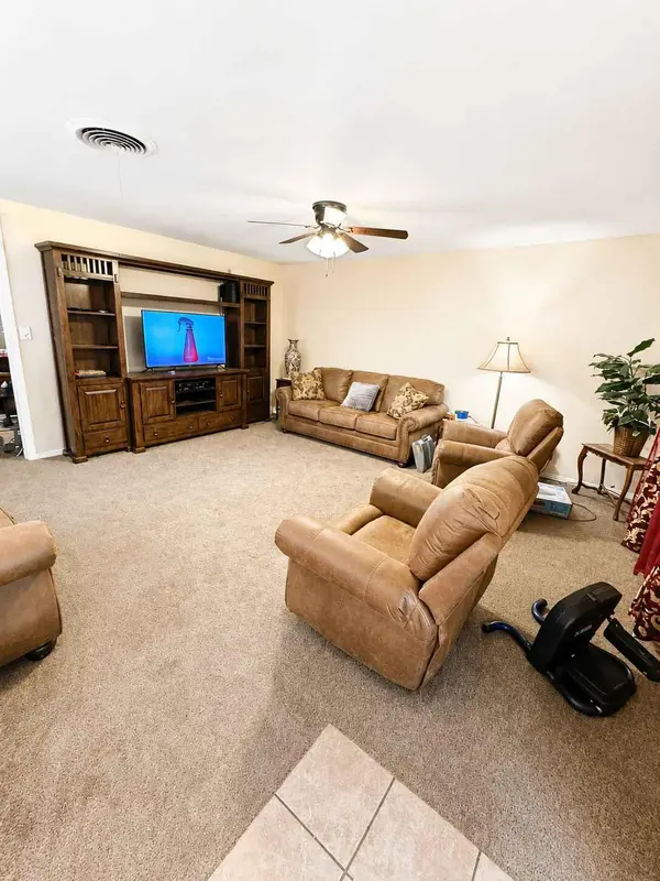 650 W Vaughan ST, Bertram, TX 78605