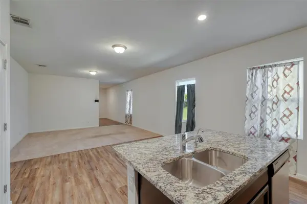 129 Athena WAY, Jarrell, TX 76537