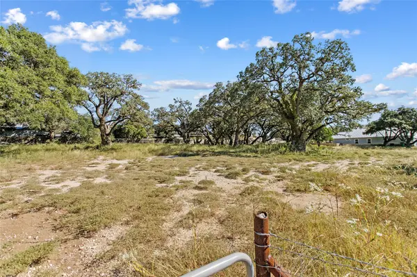 1420 Greenlawn PKWY, Blanco, TX 78606