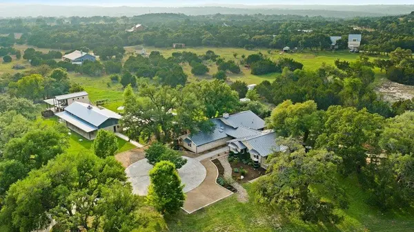 1900 Pursley RD, Dripping Springs, TX 78620