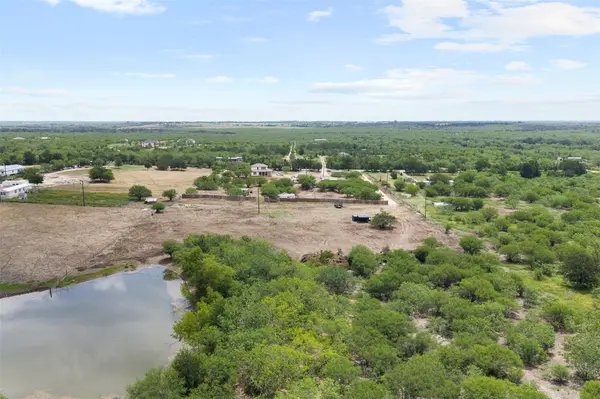 3315 Dry Creek RD, Lockhart, TX 78644