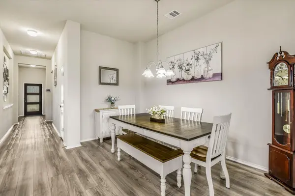 100 Rebel Red CV, Liberty Hill, TX 78642