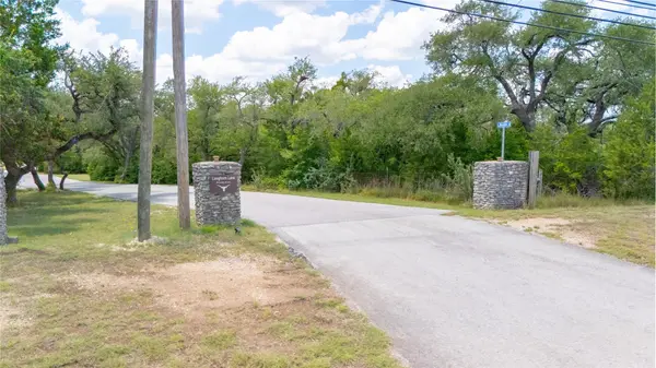 110 Longhorn LN, Dripping Springs, TX 78620