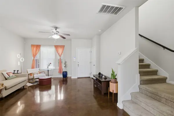 4521 Graceful LN #469, Austin, TX 78725