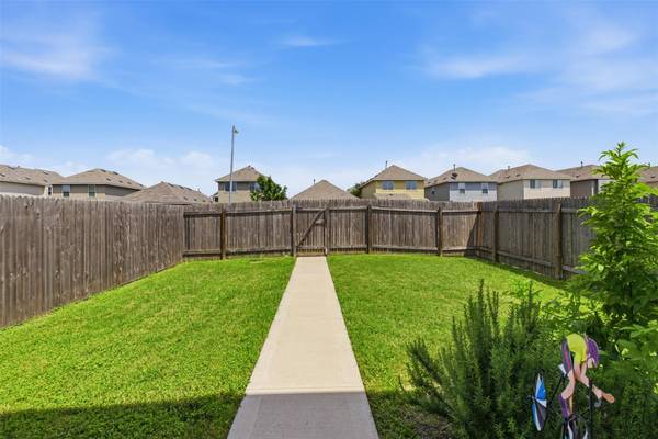 4521 Graceful LN #469, Austin, TX 78725