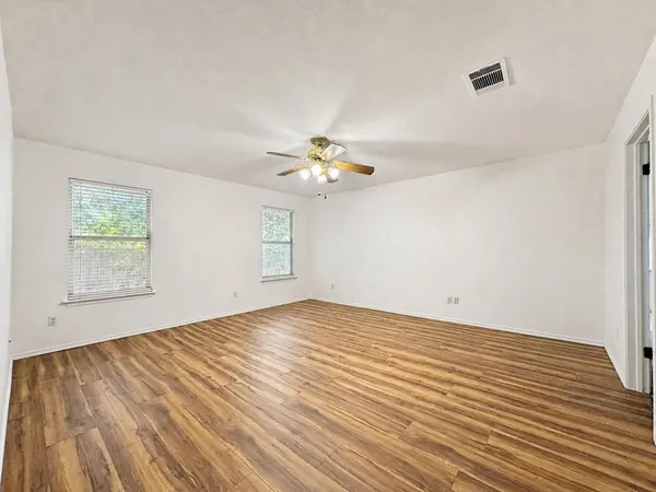 12321 Kilmartin LN, Austin, TX 78754