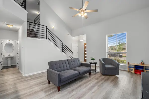224 Backstays LOOP, Kyle, TX 78640