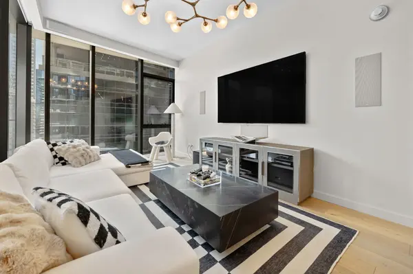 202 Nueces ST #1405, Austin, TX 78701