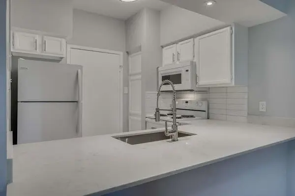 2901 San Jacinto BLVD #306, Austin, TX 78705