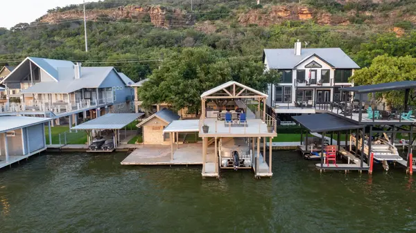 814 Scenic LOOP, Kingsland, TX 78639