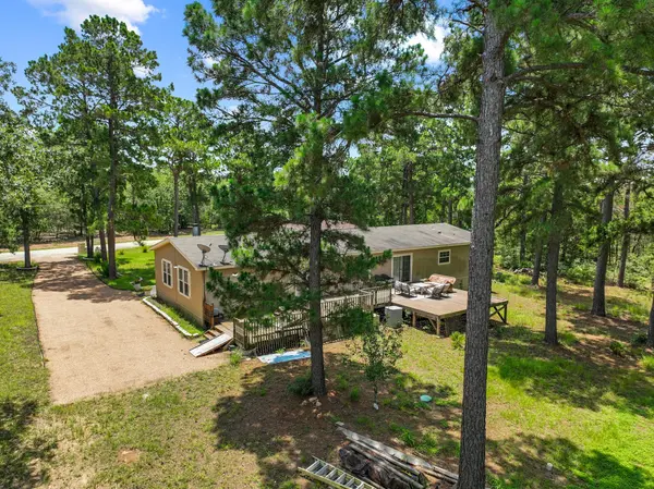 438 Kellar RD, Smithville, TX 78957