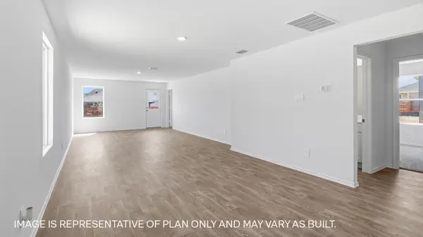 390 Ebbsfleet DR, Uhland, TX 78640