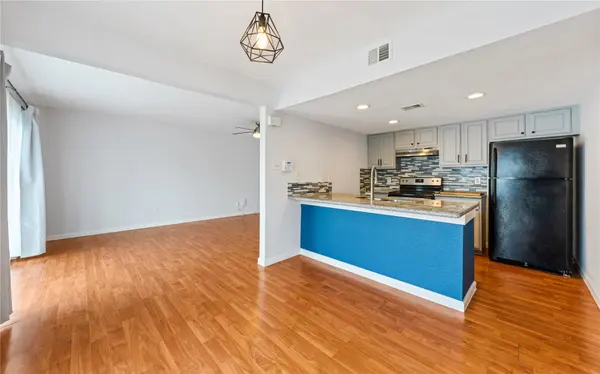2124 Burton DR #159, Austin, TX 78741