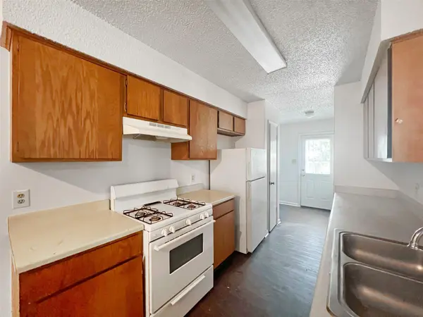 2010 Alex Ave #B, Austin, TX 78728
