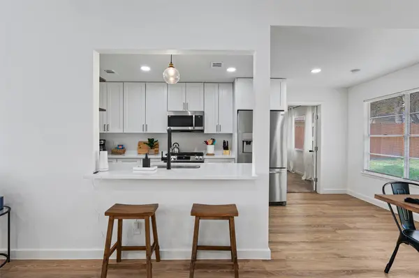 800 Huntingdon PL, Austin, TX 78745