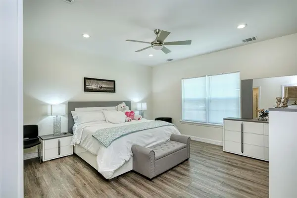2409 Pecan ST, Bastrop, TX 78602