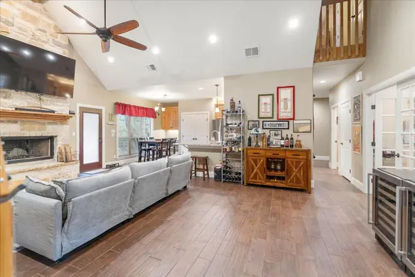 9 Caliche CT, Wimberley, TX 78676