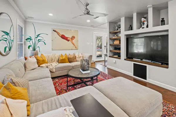 1113 W Oltorf ST, Austin, TX 78704