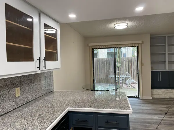 8418 Fathom CIR #203, Austin, TX 78750