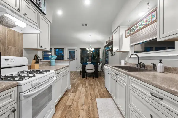 805 Angleton CV, Austin, TX 78748