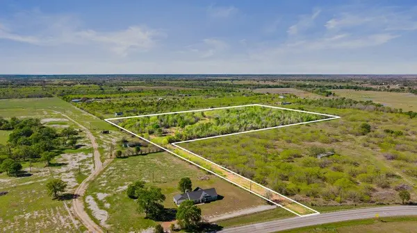 8530 FM 153, La Grange, TX 78945