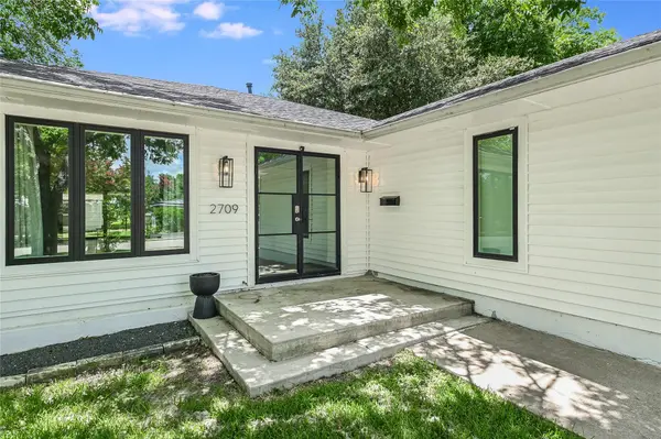 2709 W 49 1/2 ST, Austin, TX 78731