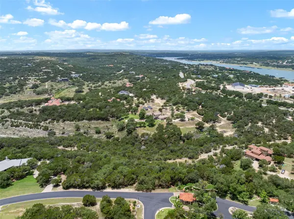 906 Moonlight Bay DR, Spicewood, TX 78669