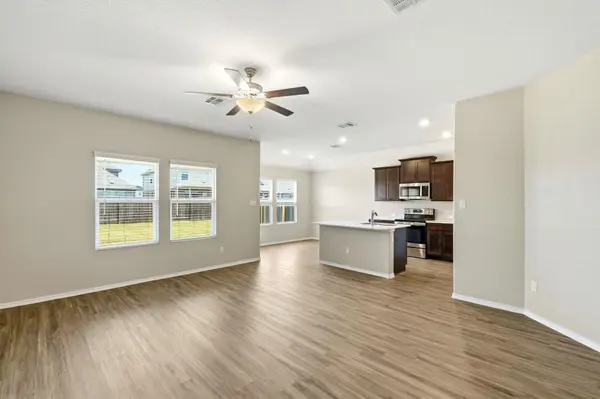 1001 Bluejack WAY, Hutto, TX 78634