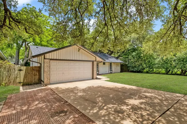 10417 Firethorn LN, Austin, TX 78750