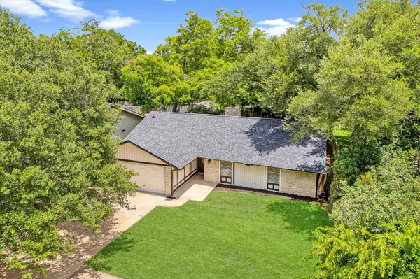 10417 Firethorn LN, Austin, TX 78750