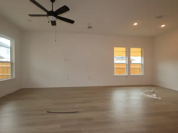 13211 Keefer DR, Austin, TX 78652