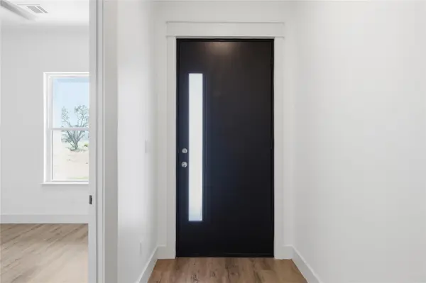 145 Kawainui LN, Bastrop, TX 78602