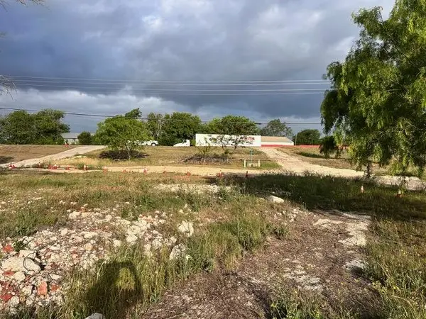 10412 Highway Fm 812 HWY, Del Valle, TX 78617